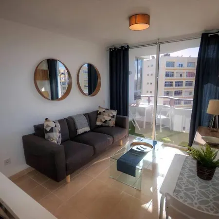 Centrico 737 Apartment